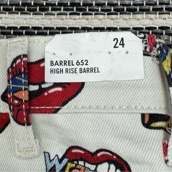Wrangler Barrel 652 High Rise Jeans Read My Lips Lip Print Cotton Size 24 x 31 - Picture 6 of 14